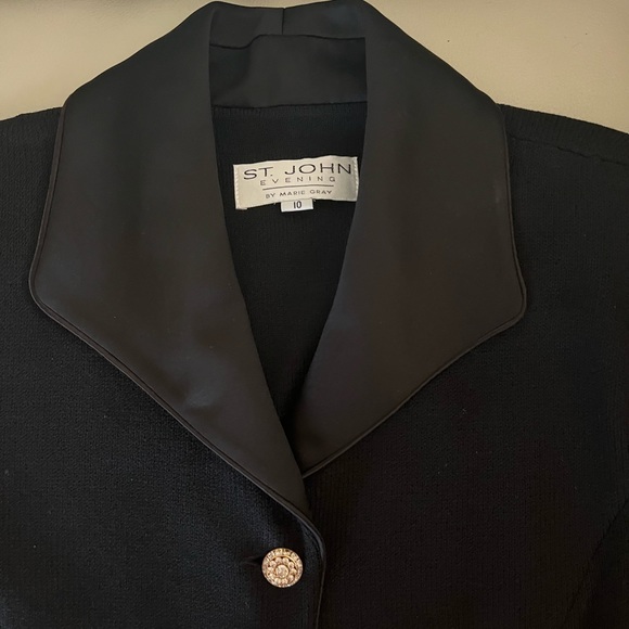 St. John Evening by Marie Gray black Santana rhinestone button jacket. - Picture 6 of 8